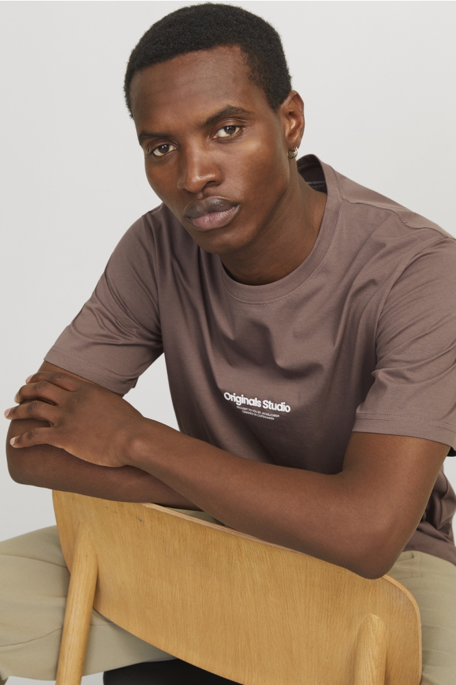 JORVESTERBRO TEE SS CREW NECK NOOS 12240121 DEEP TAUPE